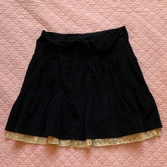 NEVADA - Fine Wale Corduroy Skirt - Brown Button-Front with lace hem - Size 16 - Picture 4 of 12